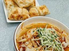 -汗腾格里·风味餐厅(新疆驻京办店)