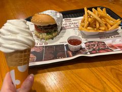 -The Habit Burger Grill 哈比特汉堡(复兴soho店)