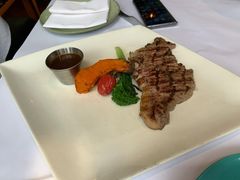 安格斯牛西冷牛排-乐意坊Alla Torre意大利手工披萨(陆家嘴旗舰店)