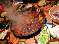 -周小明火锅(黑金冠社区店)