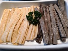 手工特色腐竹双拼-左庭右院鲜牛肉火锅(浦江欢乐颂店)