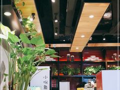 大堂-渝是乎酸菜鱼·川渝小炒(新世界百货望京店)