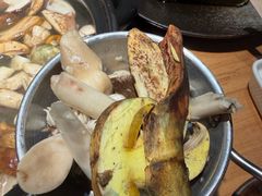 -一朵菌·野生菌探索家火锅(南亚店)