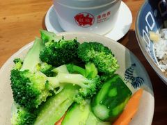 -红猪卤肉饭(大西洋美食城店)