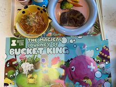 -水桶王国主题餐厅·聚会·生日派对·亲子活动·家庭套餐(亚龙湾希尔顿店)