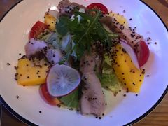 芒果烤鸡藜麦沙拉蜂蜜芥末汁-MR.ROCKY洛奇先生RESTAURANT&BAR(宝安壹方城店)