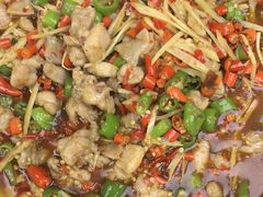 -有红鸡毛店·川菜(建设路店)