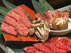 -炼火烤肉店