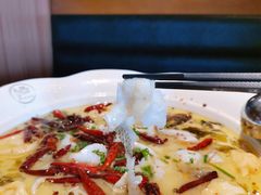 -江渔儿酸菜鱼专门店(明珠广场店)