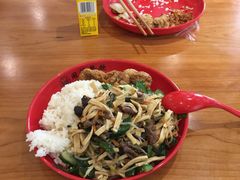 -同济大学本部学苑饮食广场