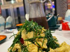 沙葱炒鸡蛋-乡村馕坑肉·烧烤·新疆菜·本地人更爱吃(阿勒泰首店)