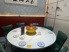 -一只羊·铜锅涮羊肉烧烤
