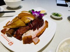 -香港新发烧腊茶餐厅(水围店)