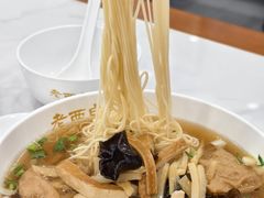 -老西白点心店