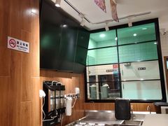 -小杨生煎(金山百联购物中心3楼店)