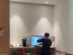 -蜜桃餐厅·伴山(湖滨商业街店)