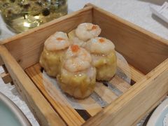 蟹黄靓烧麦-东方之珠海鲜酒楼(南开店)
