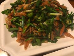 -临江餐馆二楼美食部落