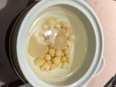 杏仁鸡头米-荣轩(新荣记环球金融中心店)