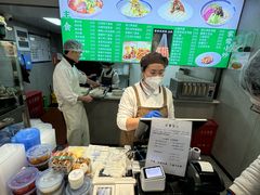 -护国寺小吃店(红莲南路店)