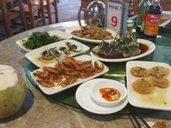 -四川小胡子海鲜(丁村万人海鲜广场店)