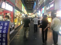 -泰龙城小吃街