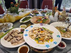 -快乐海鲜酒楼(滇池路店)