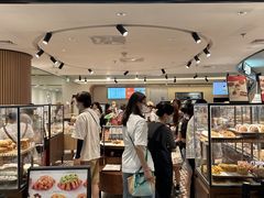 门面-CARINO BAKERY&CAFE(人广来福士店)