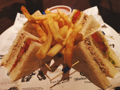 金枪鱼三明治-Ambra Haus琥珀屋精酿餐厅(宝山店)