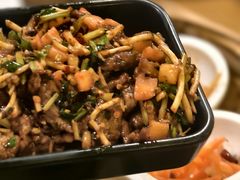 -包整·丝娃娃(一览甲秀楼风景店)