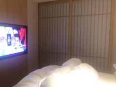 -上海浦东中心万枫酒店