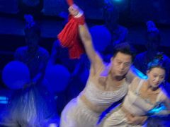 -南风大剧院莎梦二人转剧场