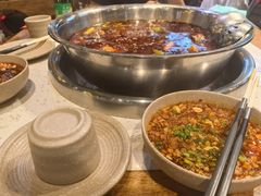 -肖肖酸萝卜鱼火锅(总店)