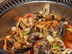 -七欣天香辣蟹火锅(上海银亿滨江店)