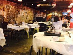 大堂-鲜入围煮花胶鸡海鲜火锅