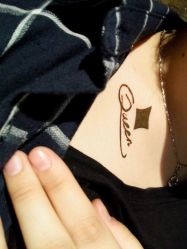 -鳌首刺青纹身 穿孔饰品店