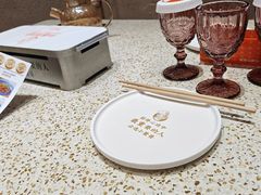-小董哥烤串·爆汁大油边(故宫店)