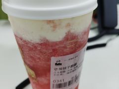 桃子草莓酪酪-LELECHA乐乐茶(上海五角场万达广场店)