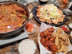 韩式炸鸡-MI WU FACTORY米屋美食工厂餐厅(绿地店)