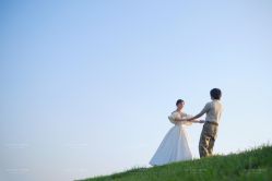 点击看大图 俏皮可爱-挪娅婚纱摄影皇家会所