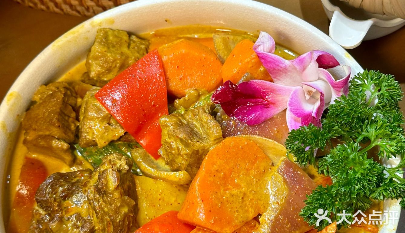 来版纳一定要去大金塔对面这家泰餐厅！
