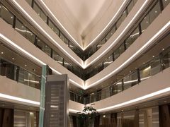 -上海滴水湖皇冠假日酒店