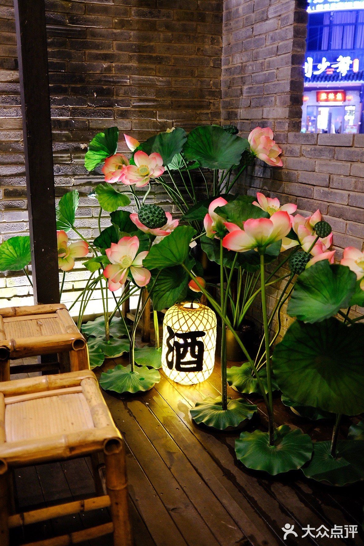 这家氛围感中式bistro把我拿捏了