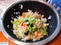 招牌小龙虾红汤泡饭-蜜桃花开·中西融合菜E&W(南长街店)