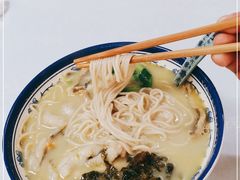 -明呈黄鱼面馆(斜土路店)