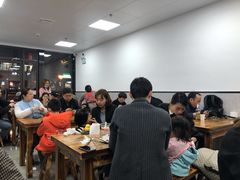 大堂-何记酿皮店(西流湾店)