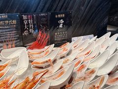 -雍容荟帝王蟹活龙虾展台自助(IFS黑金店)