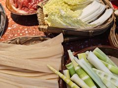 -赵美丽·重庆社区火锅·直营店(火车东站·中豪国际店)