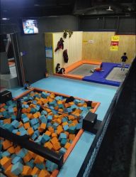 -蹦贝运动中心·蹦床·攀岩·闯关(龙岗店)