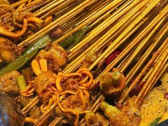 -钢管厂五区小郡肝串串香(蜀都万达店)